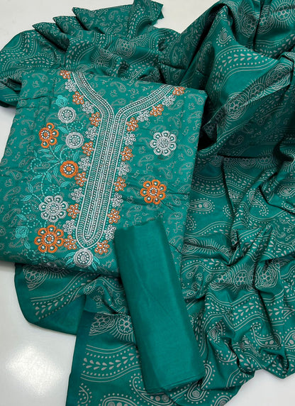 4PC winter Lilan Embroidery Dress